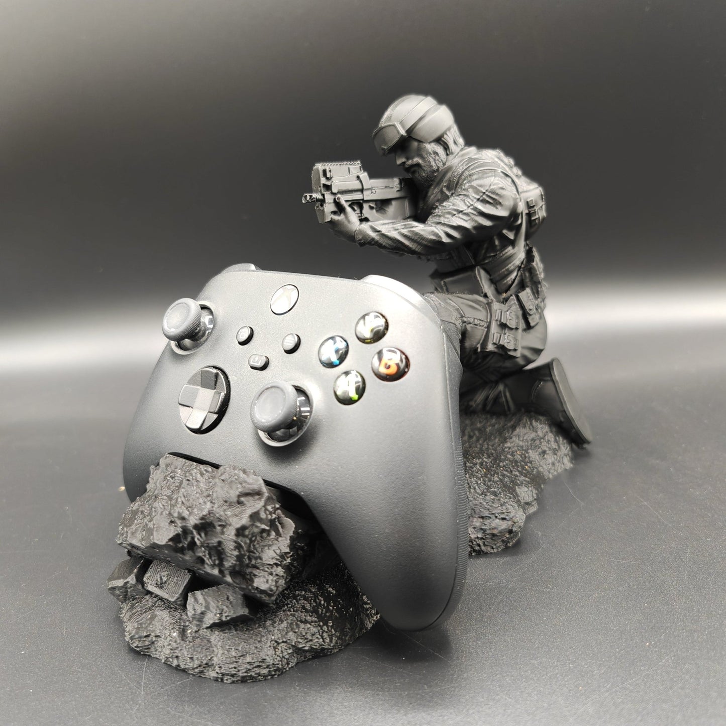 Barricade Controller Holder – Gaming Controller Display Stand - FAN3DP