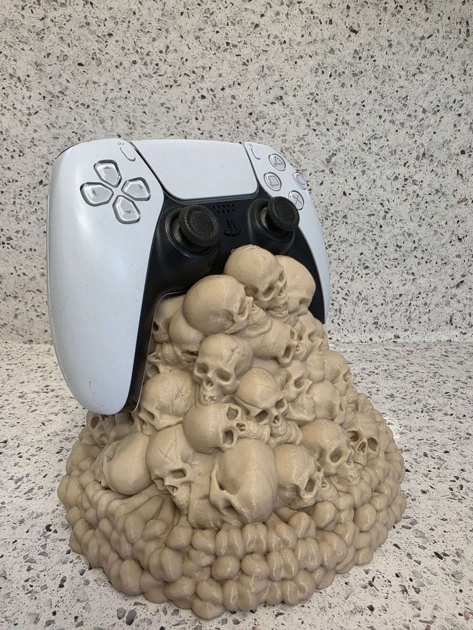 Fate of the Fallen Controller Holder – Dark Fantasy Gaming Controller Display Stand - FAN3DP